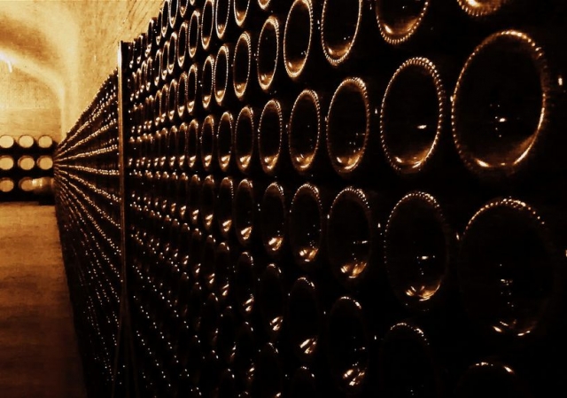 Almacenaje de vino.jpg